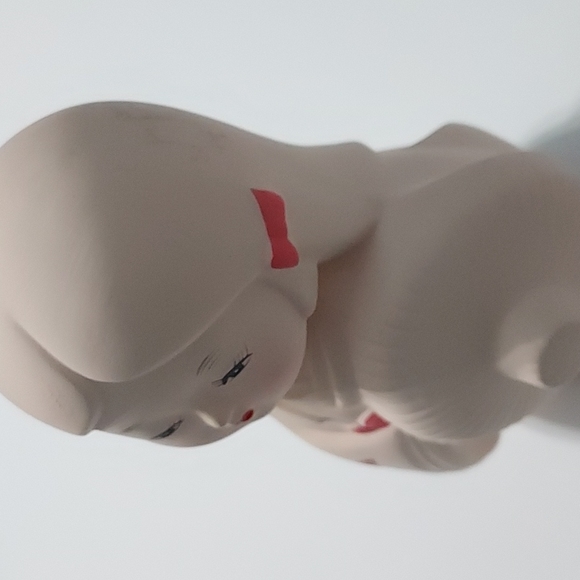 Hakata porcelain bisque doll w/parsol 5 in. Hx4 in.W. Made in Japan Multicolors. - Picture 5 of 9